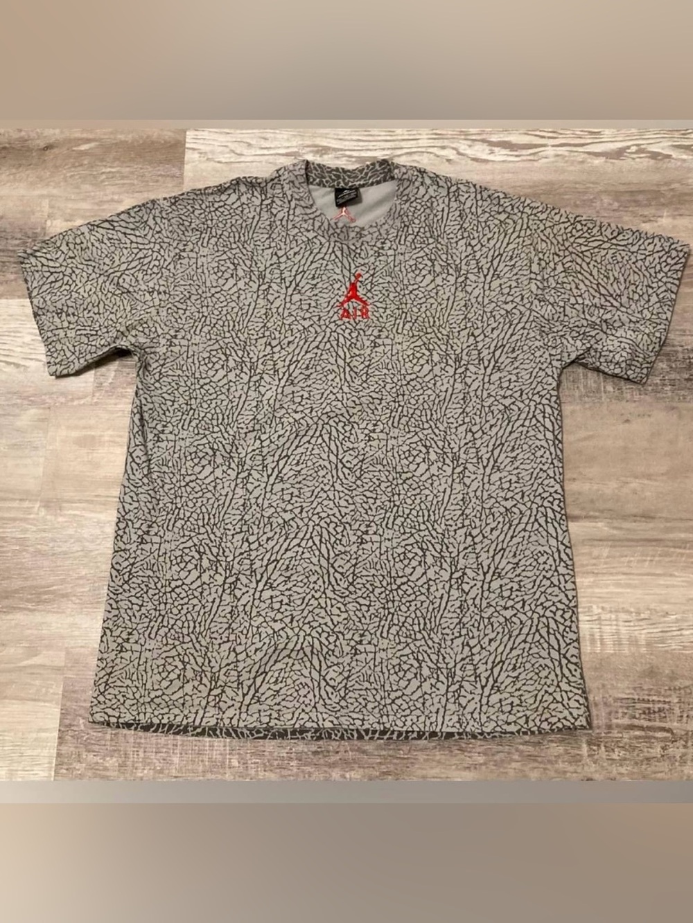 Jordan. Vintage Nike Air Jordan True OG Grey Elephant Print T-Shirt, size XL.